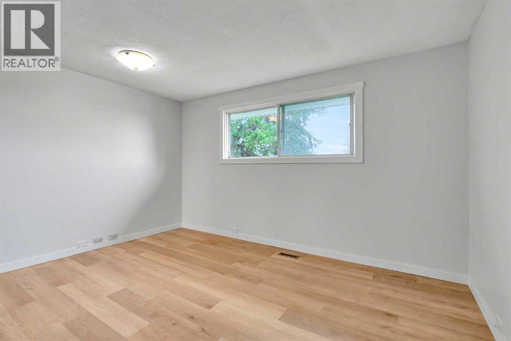 300 Sackville Drive Sw, Calgary, Alberta  T2W 0W9 - Photo 11 - A2254043