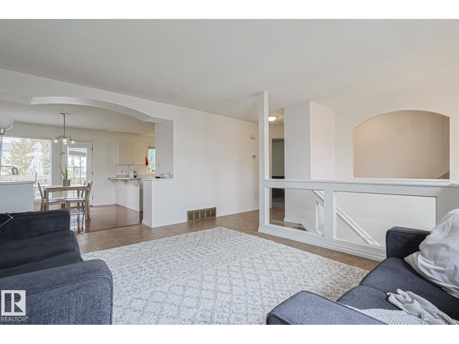 1114 116 St Nw, Edmonton, Alberta  T6J 6Y3 - Photo 11 - E4460869