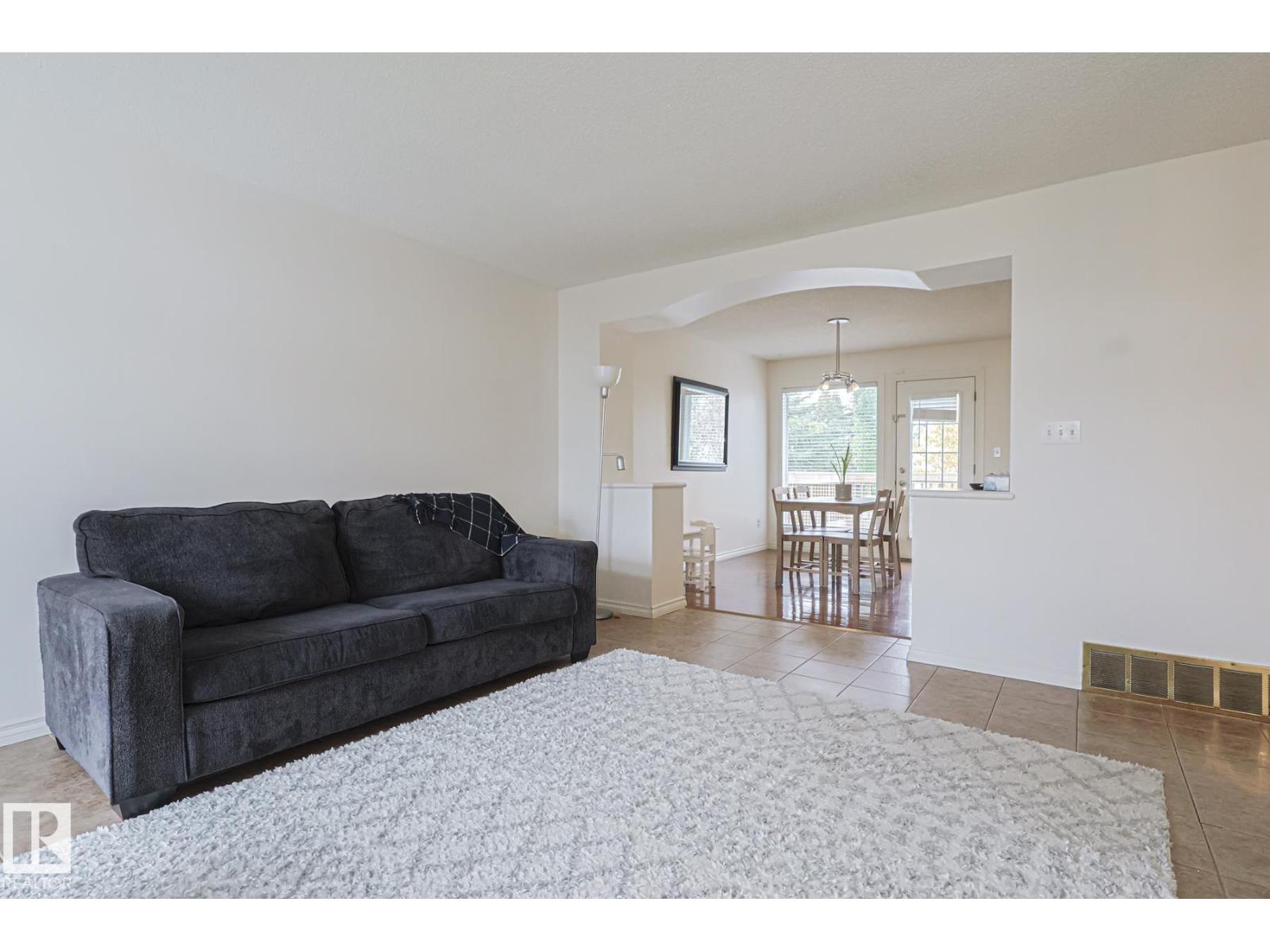 1114 116 St Nw, Edmonton, Alberta  T6J 6Y3 - Photo 10 - E4460869