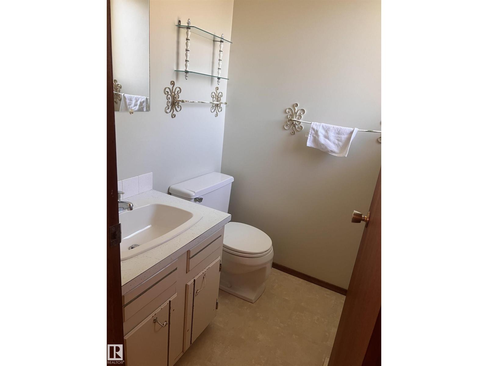 9415 149 St Nw, Edmonton, Alberta  T5R 1C5 - Photo 9 - E4460399