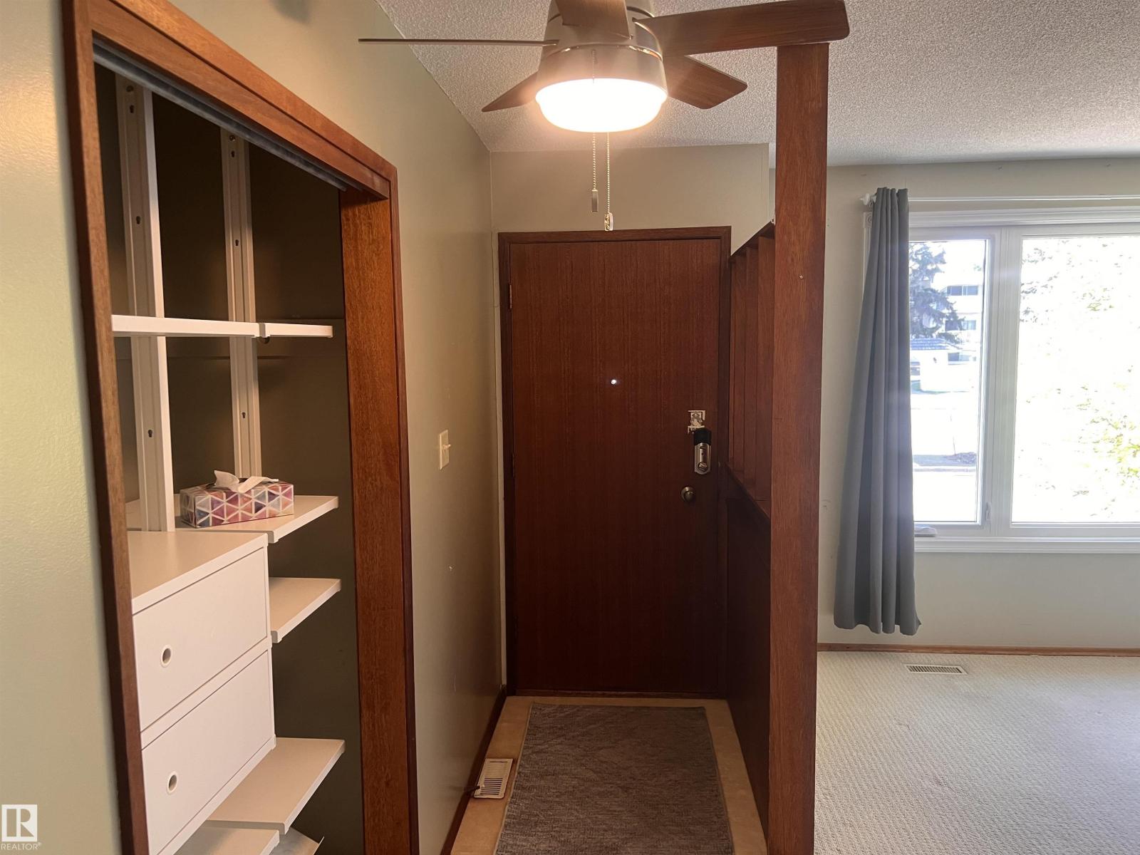 9415 149 St Nw, Edmonton, Alberta  T5R 1C5 - Photo 2 - E4460399