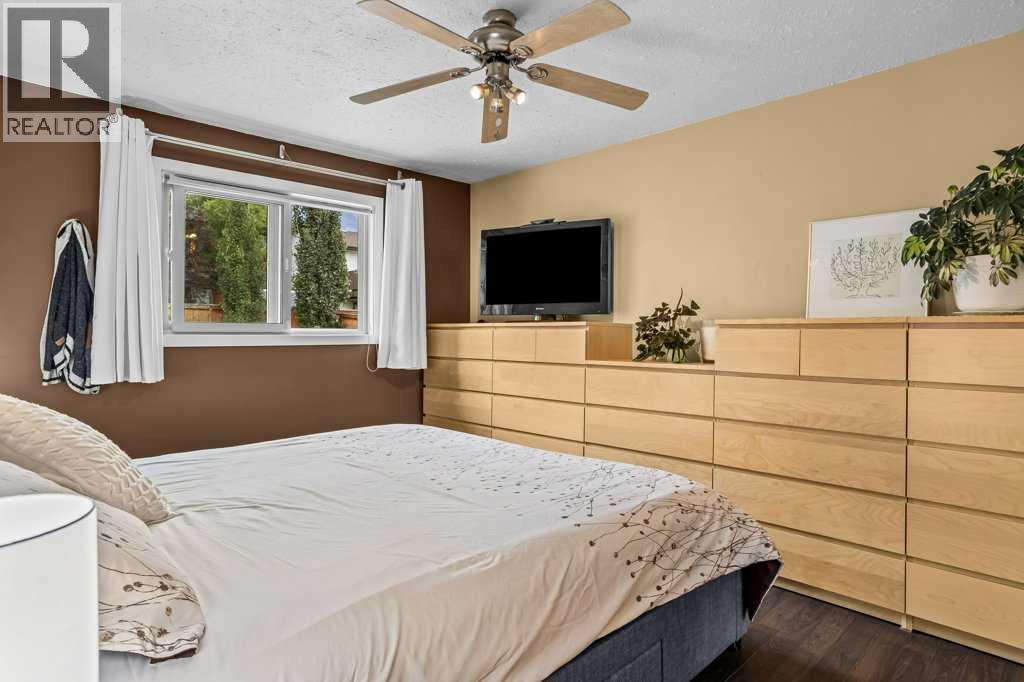 319 Hoodoo Crescent, Canmore, Alberta  T1W 1A8 - Photo 18 - A2257934