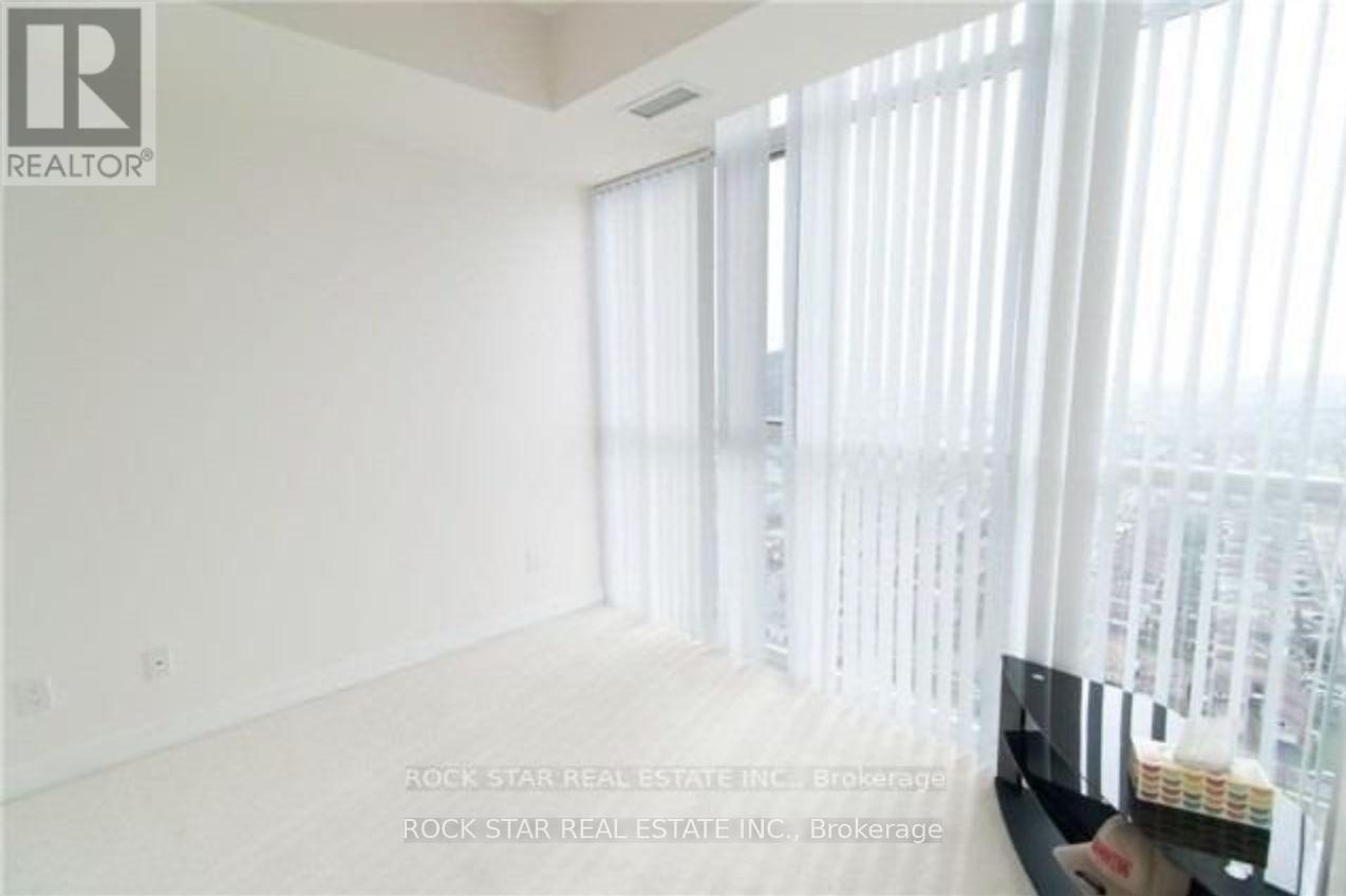 2905 - 4070 Confederation Parkway, Mississauga, Ontario  L5B 0E9 - Photo 4 - W12445090