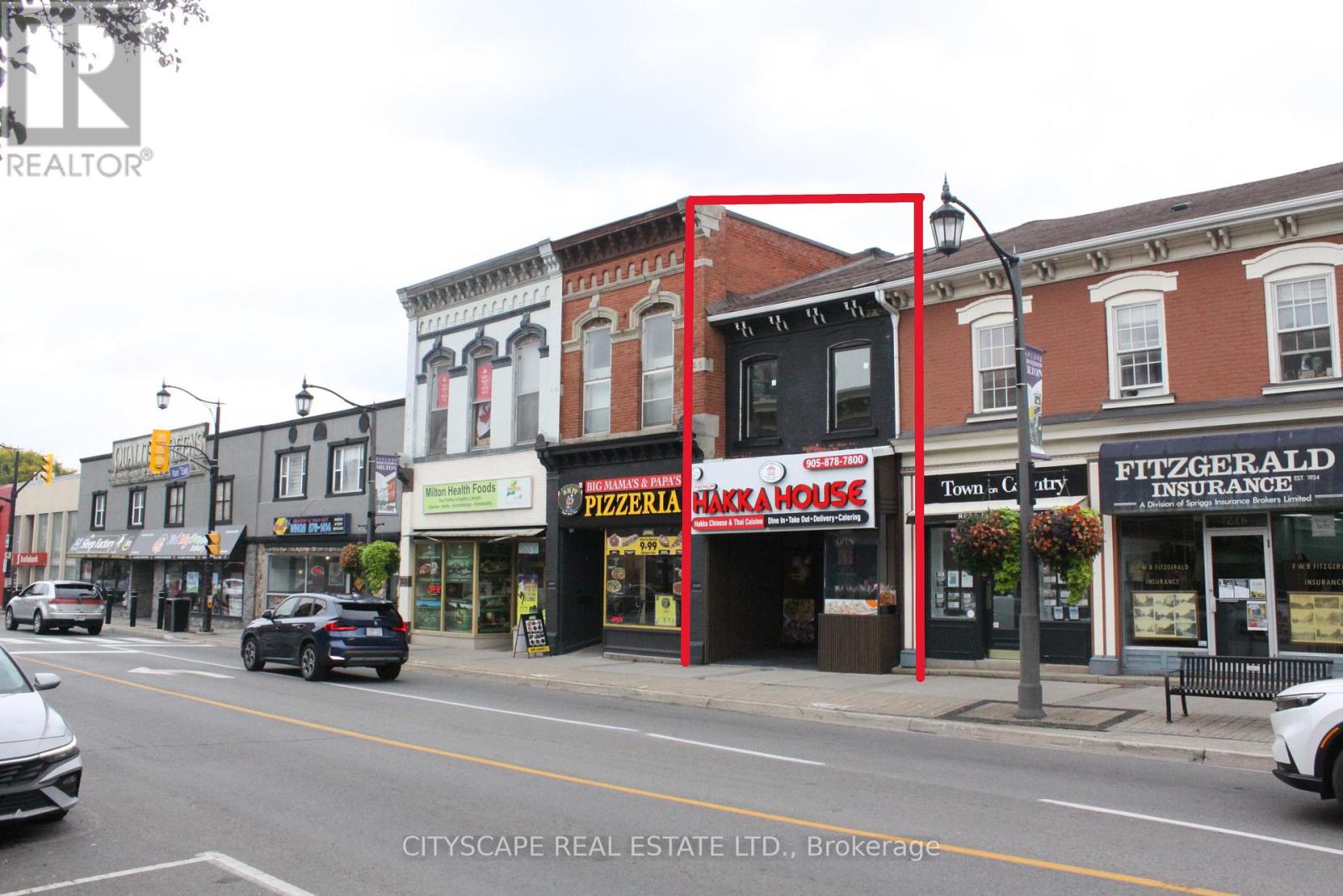 220 Main Street E, Milton (Om Old Milton), Ontario  L9T 1N8 - Photo 1 - W12445109