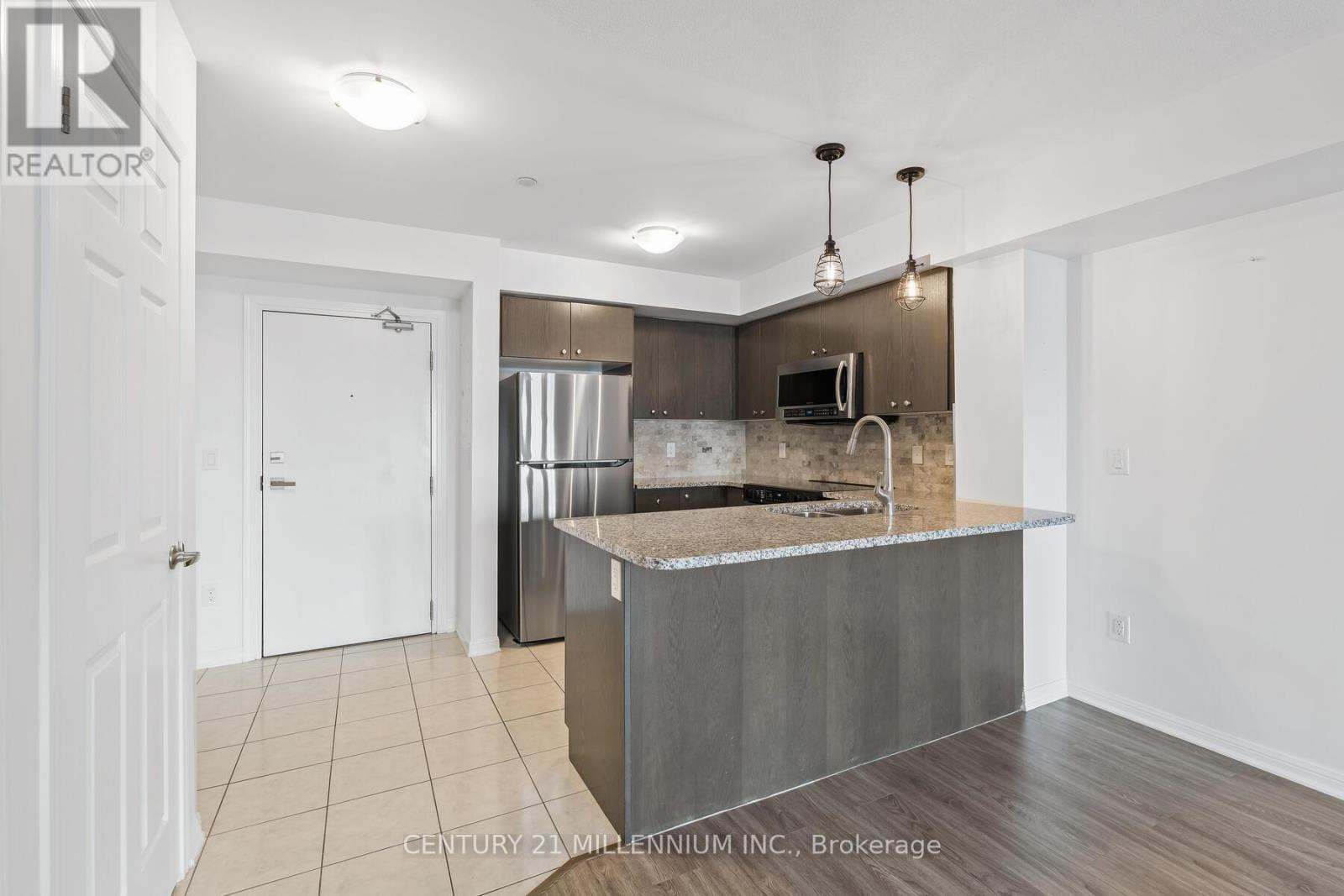 111 - 1045 Nadalin Heights, Milton (Wi Willmott), Ontario  L9T 8R5 - Photo 6 - W12445113