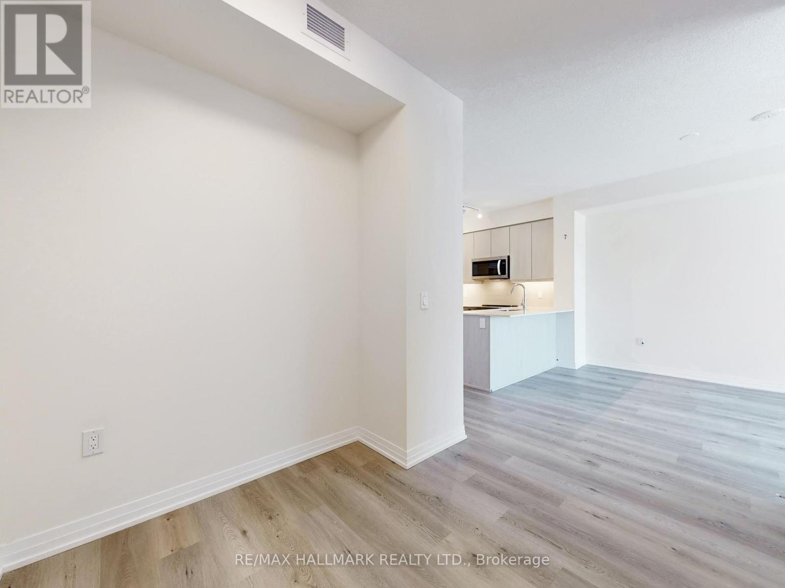 303 - 15 Watergarden Dr Drive, Mississauga, Ontario  L5R 1B2 - Photo 19 - W12445129