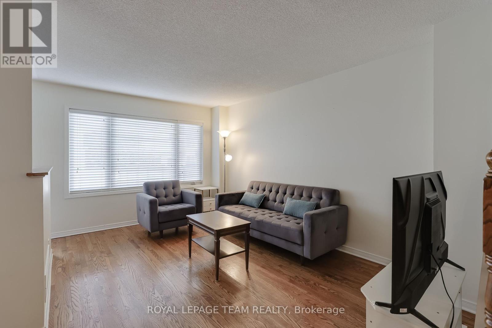 1112 Marconi Avenue, Ottawa, Ontario  K2K 0C6 - Photo 10 - X12445151