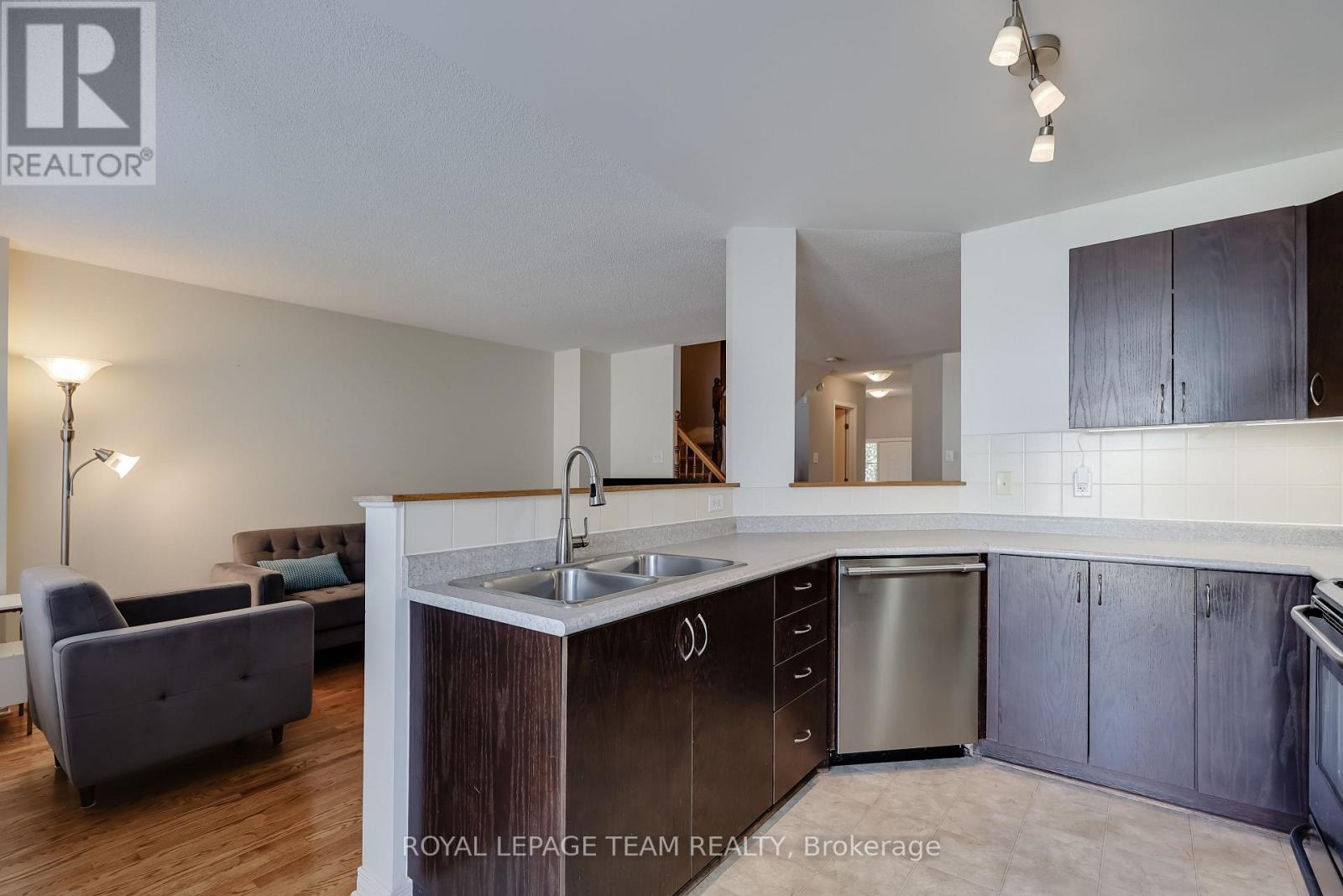 1112 Marconi Avenue, Ottawa, Ontario  K2K 0C6 - Photo 15 - X12445151