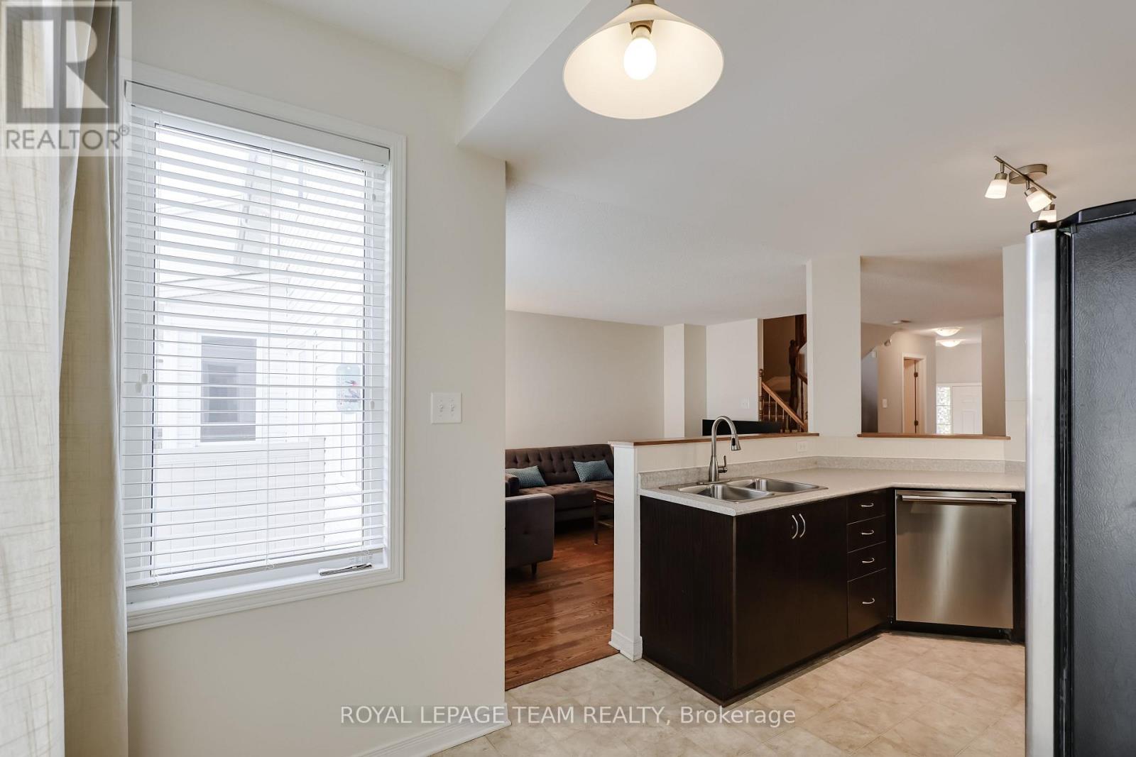 1112 Marconi Avenue, Ottawa, Ontario  K2K 0C6 - Photo 20 - X12445151