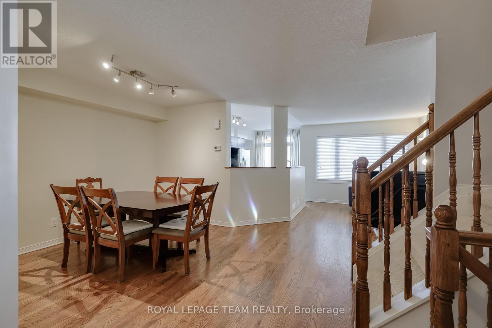 1112 Marconi Avenue, Ottawa, Ontario  K2K 0C6 - Photo 6 - X12445151