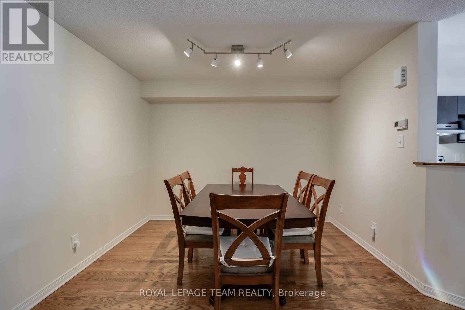 1112 Marconi Avenue, Ottawa, Ontario  K2K 0C6 - Photo 7 - X12445151