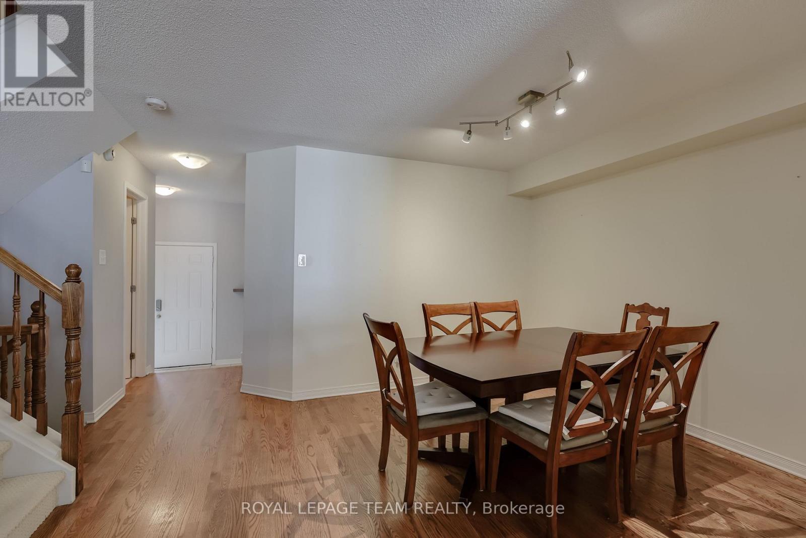 1112 Marconi Avenue, Ottawa, Ontario  K2K 0C6 - Photo 8 - X12445151