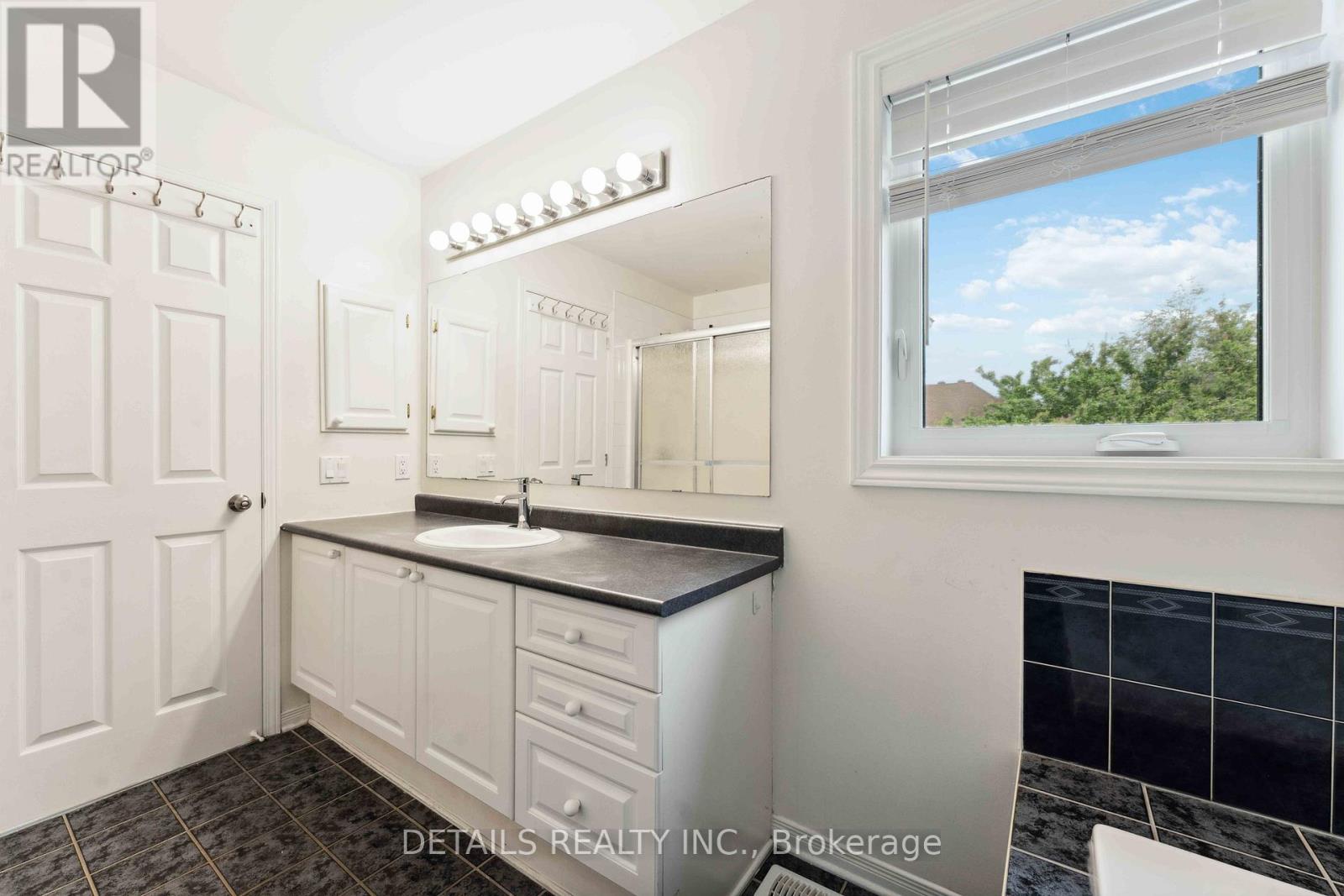 85 Calaveras Avenue, Ottawa, Ontario  K2J 4Z7 - Photo 29 - X12445153