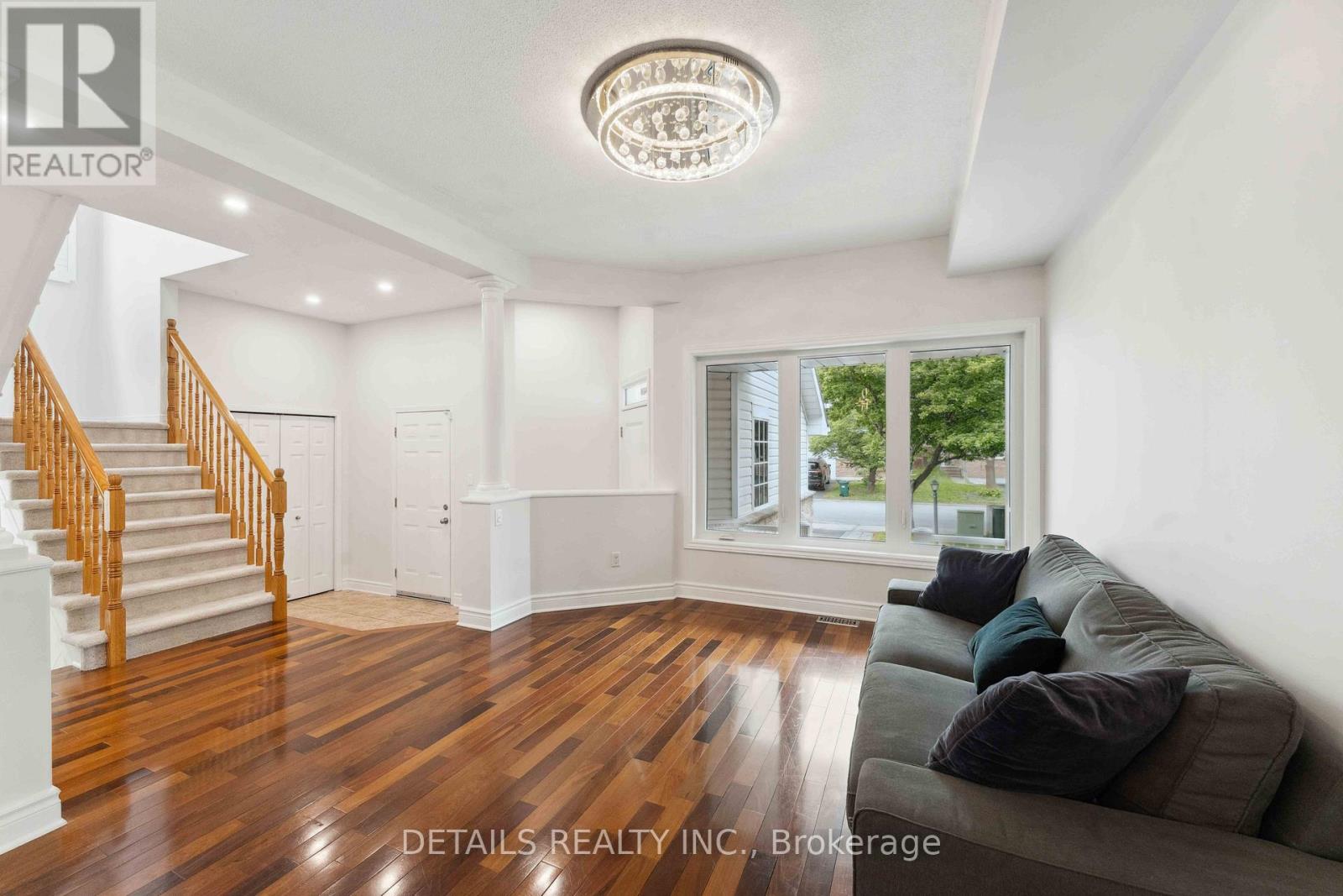 85 Calaveras Avenue, Ottawa, Ontario  K2J 4Z7 - Photo 5 - X12445153