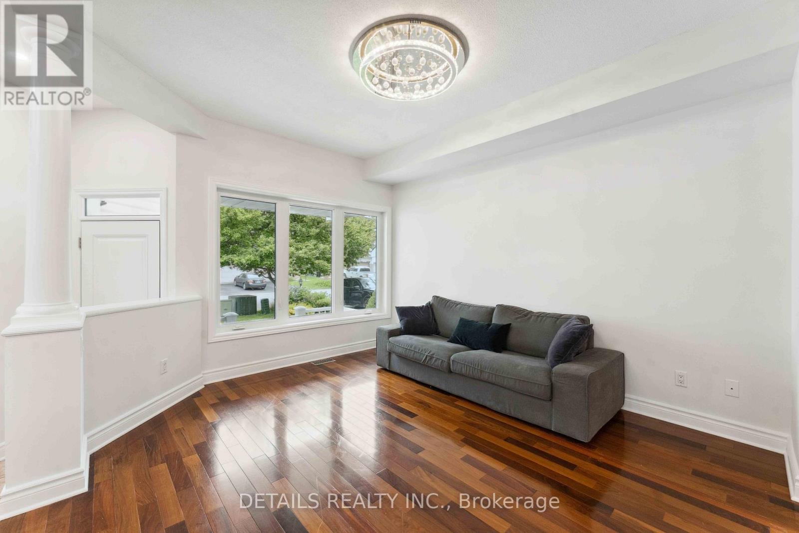 85 Calaveras Avenue, Ottawa, Ontario  K2J 4Z7 - Photo 6 - X12445153