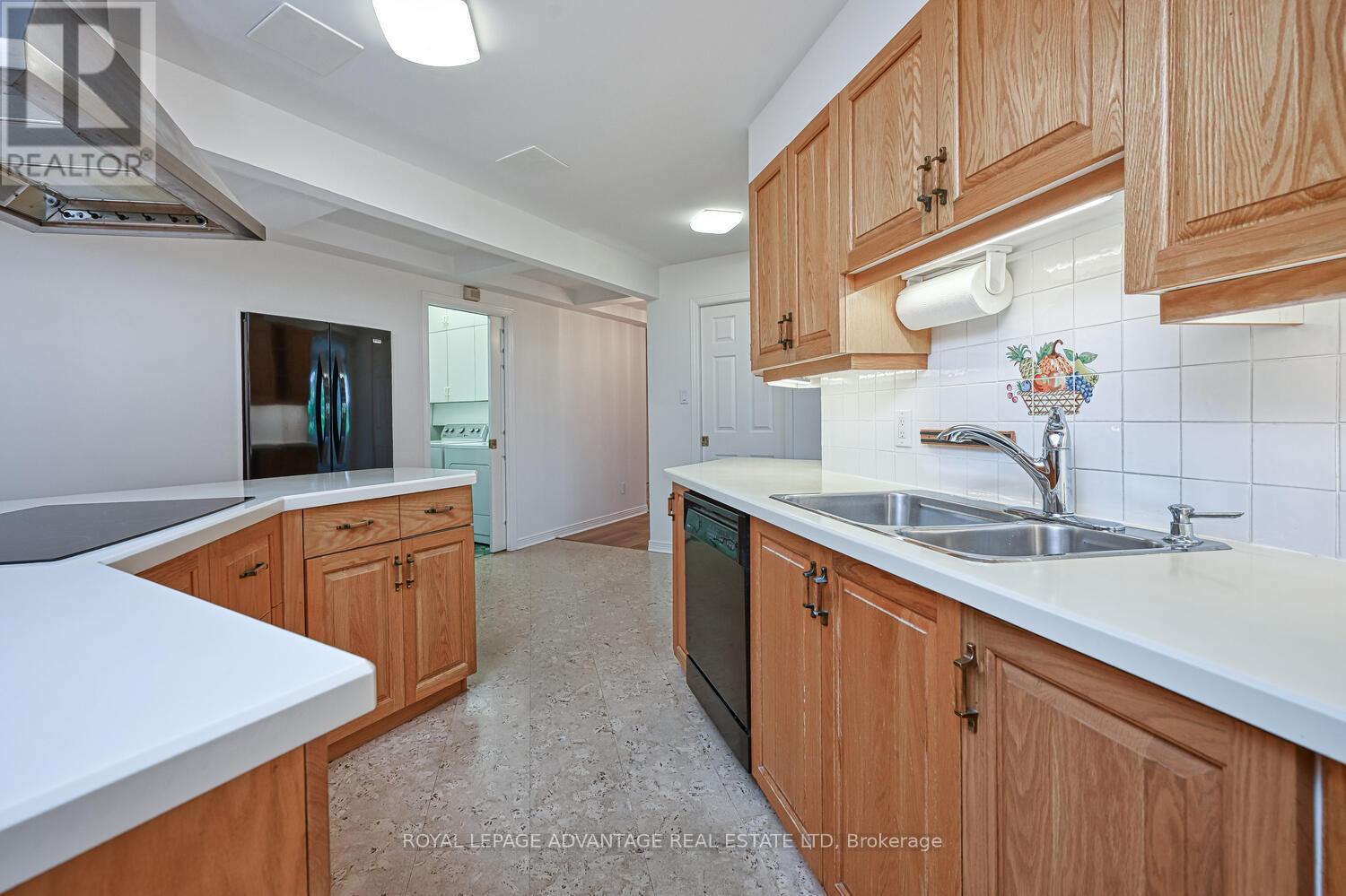 401 - 10 Armstrong Drive, Smiths Falls, Ontario  K7A 5H8 - Photo 20 - X12438212