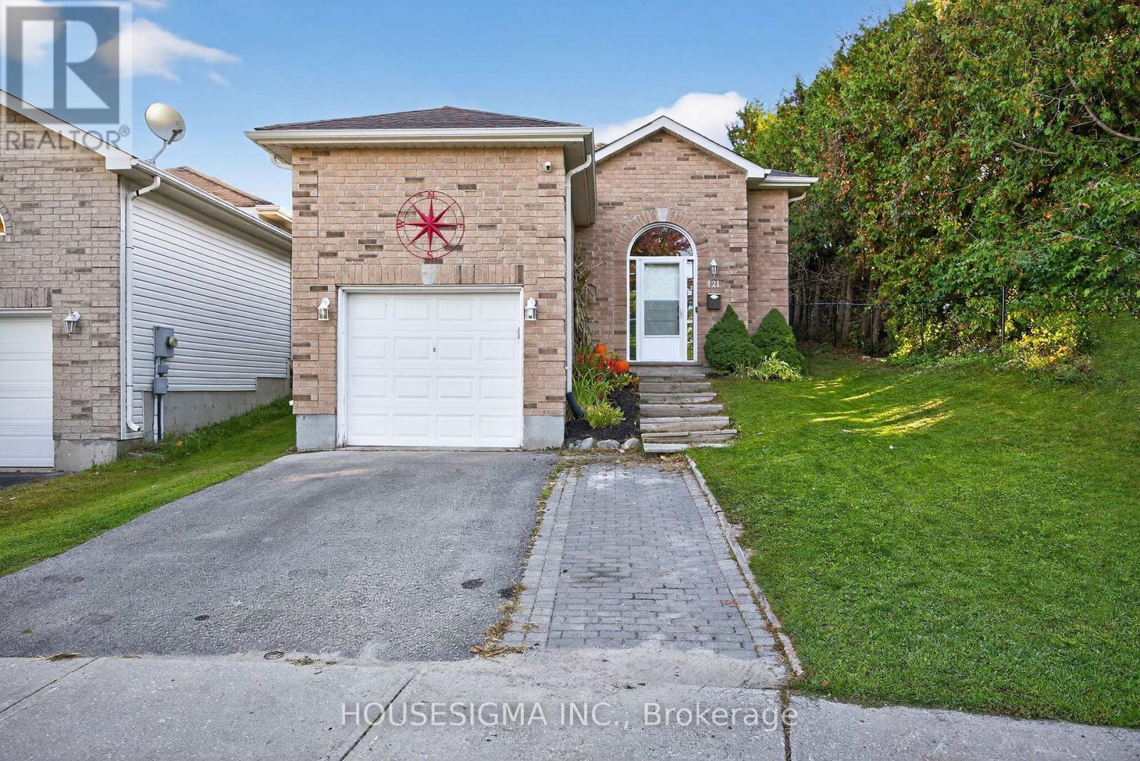 421 Irwin Street, Midland, Ontario  L4R 2V6 - Photo 1 - S12442492