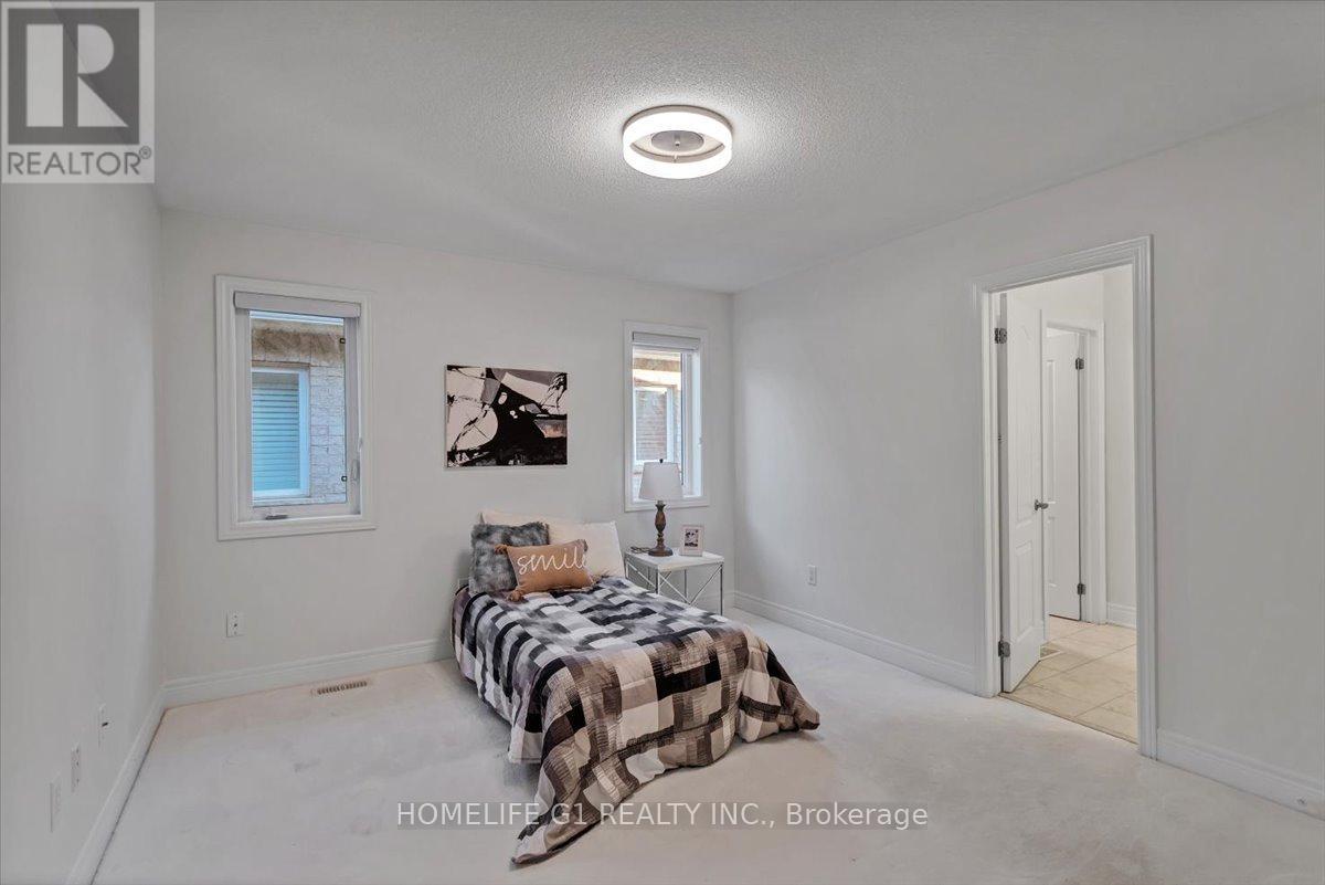 2355 North Ridge Trail, Oakville, Ontario  L6H 0A8 - Photo 24 - W12444893