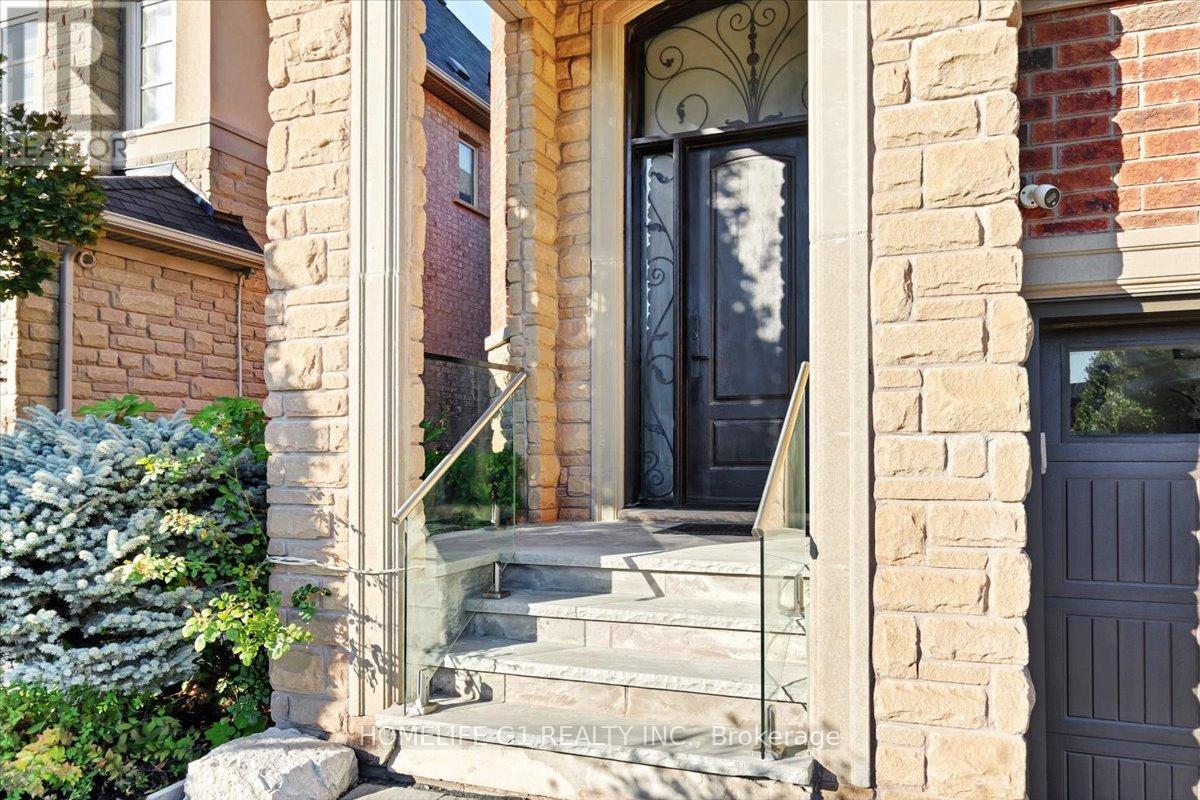 2355 North Ridge Trail, Oakville, Ontario  L6H 0A8 - Photo 4 - W12444893