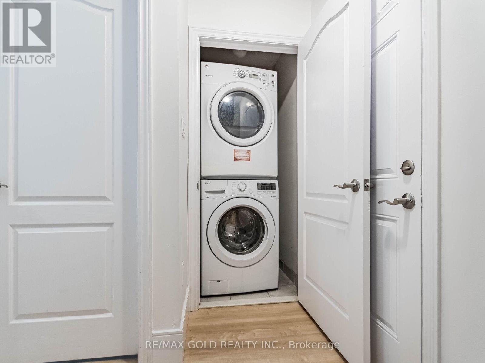 436 Linden Drive, Cambridge, Ontario  N3H 0C6 - Photo 11 - X12445097