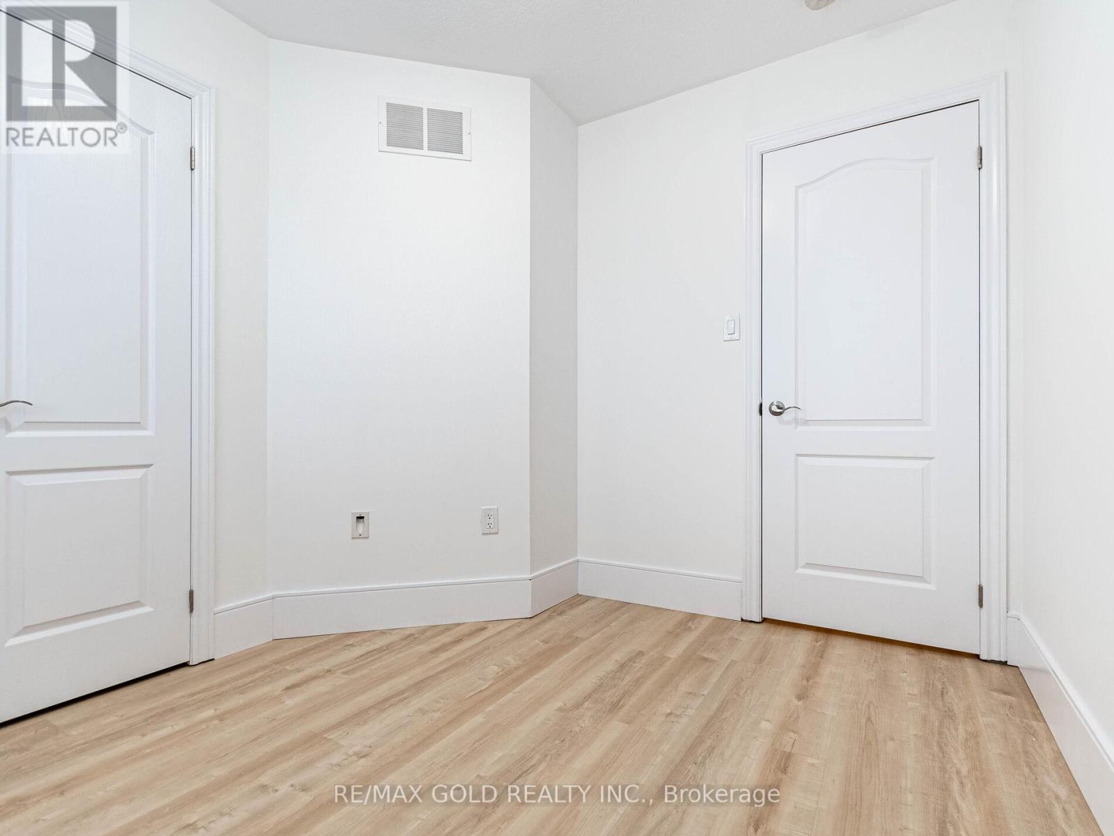 436 Linden Drive, Cambridge, Ontario  N3H 0C6 - Photo 48 - X12445097