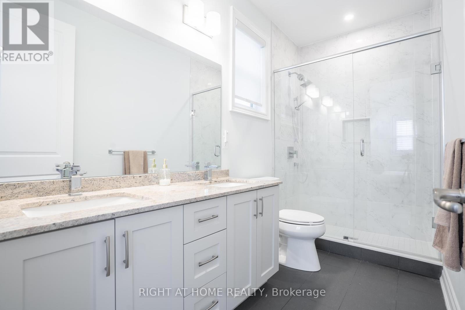 9 Annmarie Drive, Niagara-On-The-Lake, Ontario  L0S 1J0 - Photo 11 - X12445102