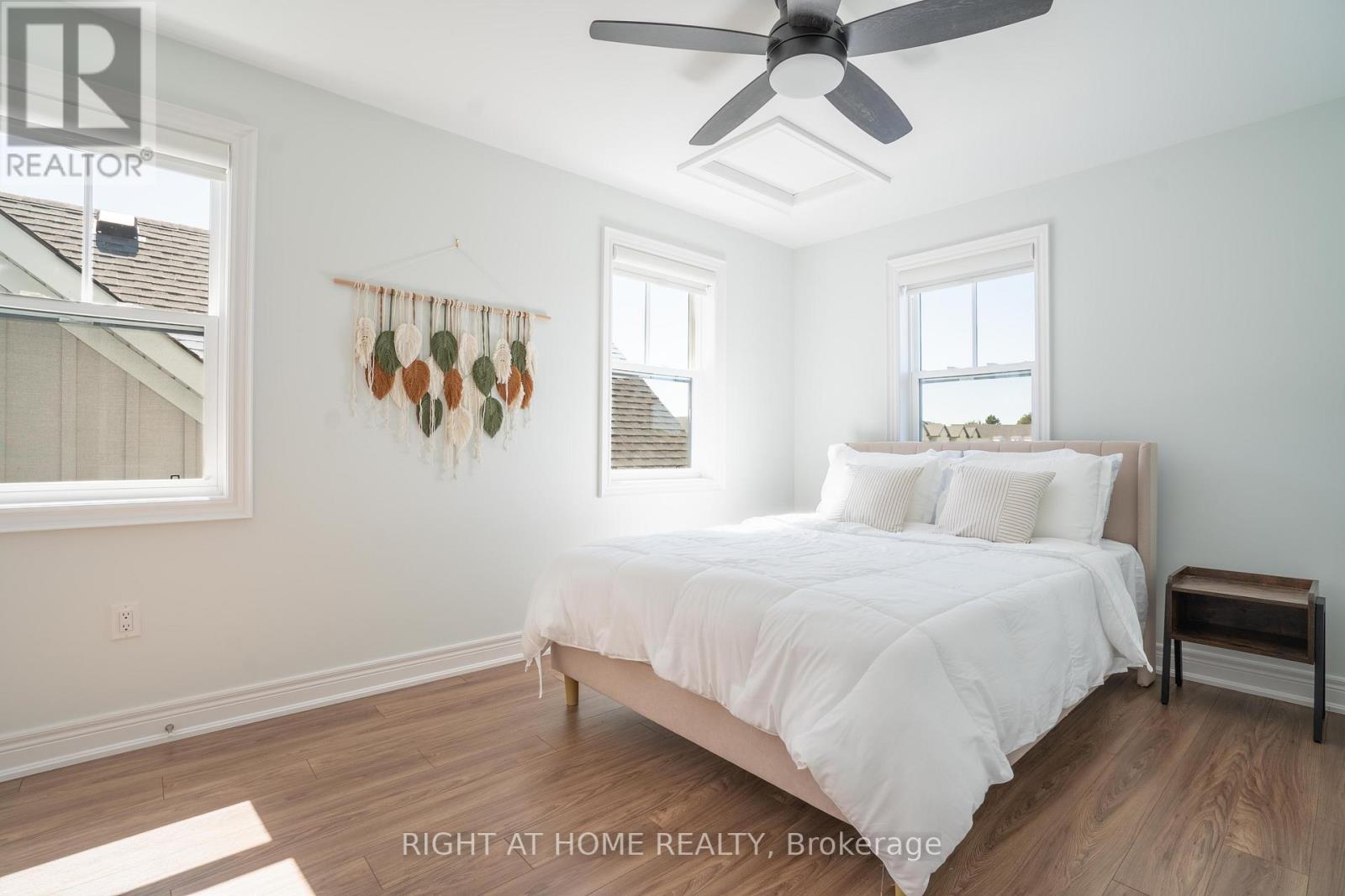 9 Annmarie Drive, Niagara-On-The-Lake, Ontario  L0S 1J0 - Photo 14 - X12445102