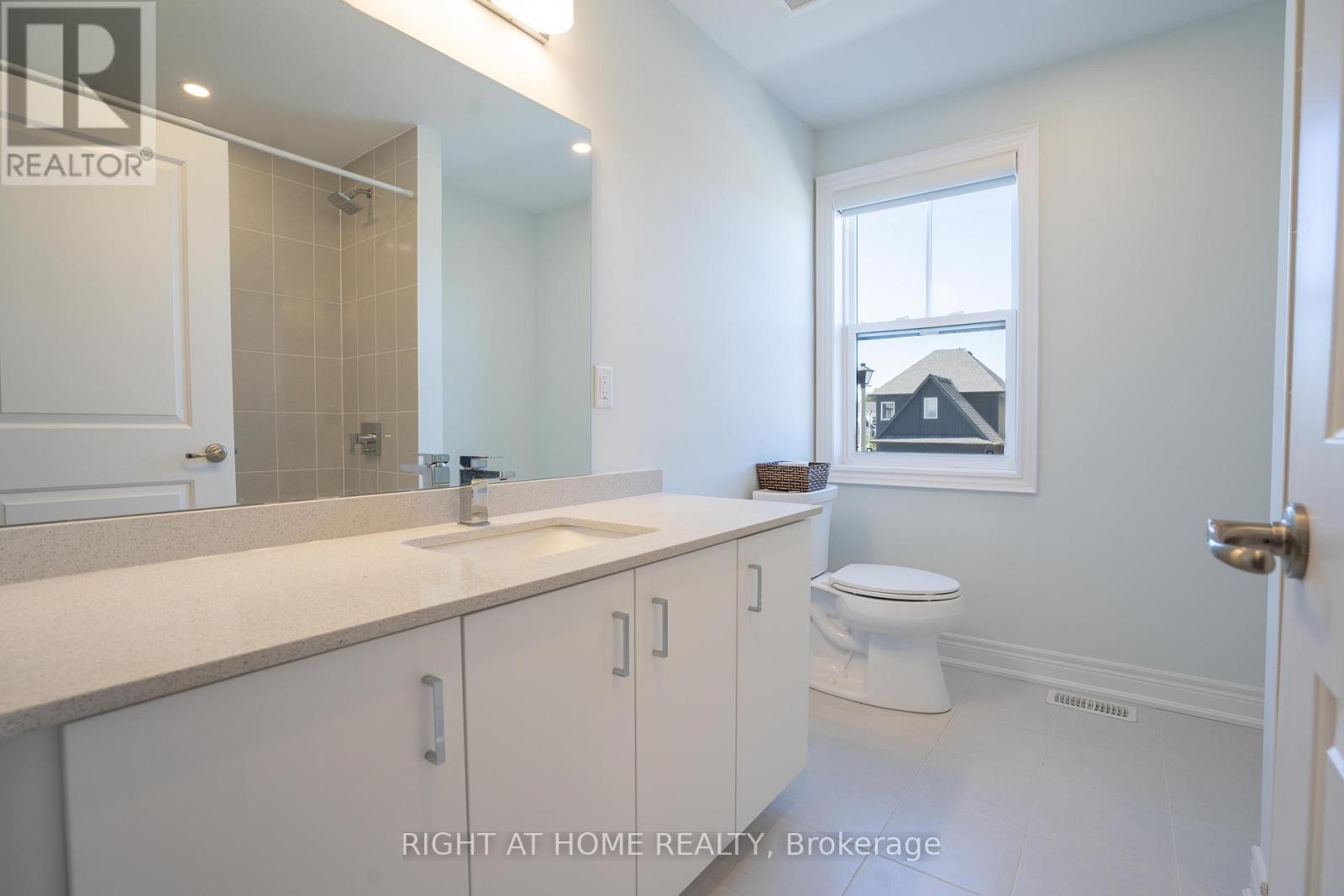 9 Annmarie Drive, Niagara-On-The-Lake, Ontario  L0S 1J0 - Photo 15 - X12445102