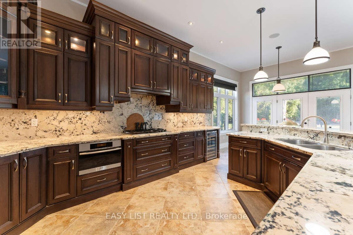 82 Margaret Avenue, Hamilton, Ontario  L8G 3G5 - Photo 17 - X12445115