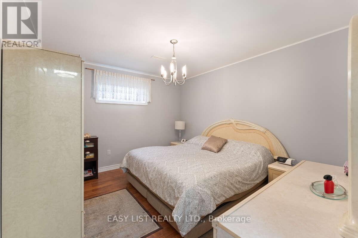 82 Margaret Avenue, Hamilton, Ontario  L8G 3G5 - Photo 42 - X12445115