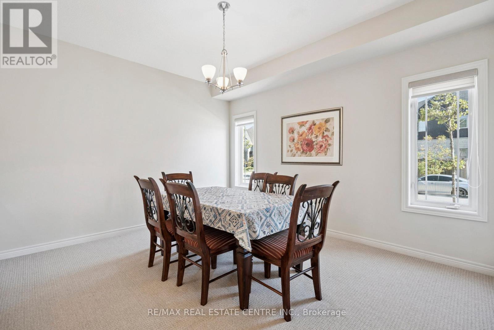 224 Pumpkin Pass, Hamilton (Binbrook), Ontario  L0R 1C0 - Photo 10 - X12445116