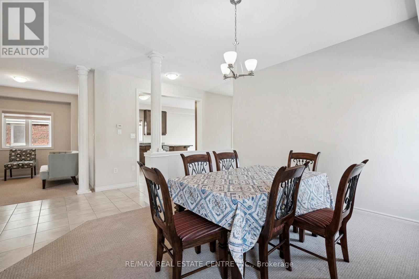 224 Pumpkin Pass, Hamilton (Binbrook), Ontario  L0R 1C0 - Photo 12 - X12445116