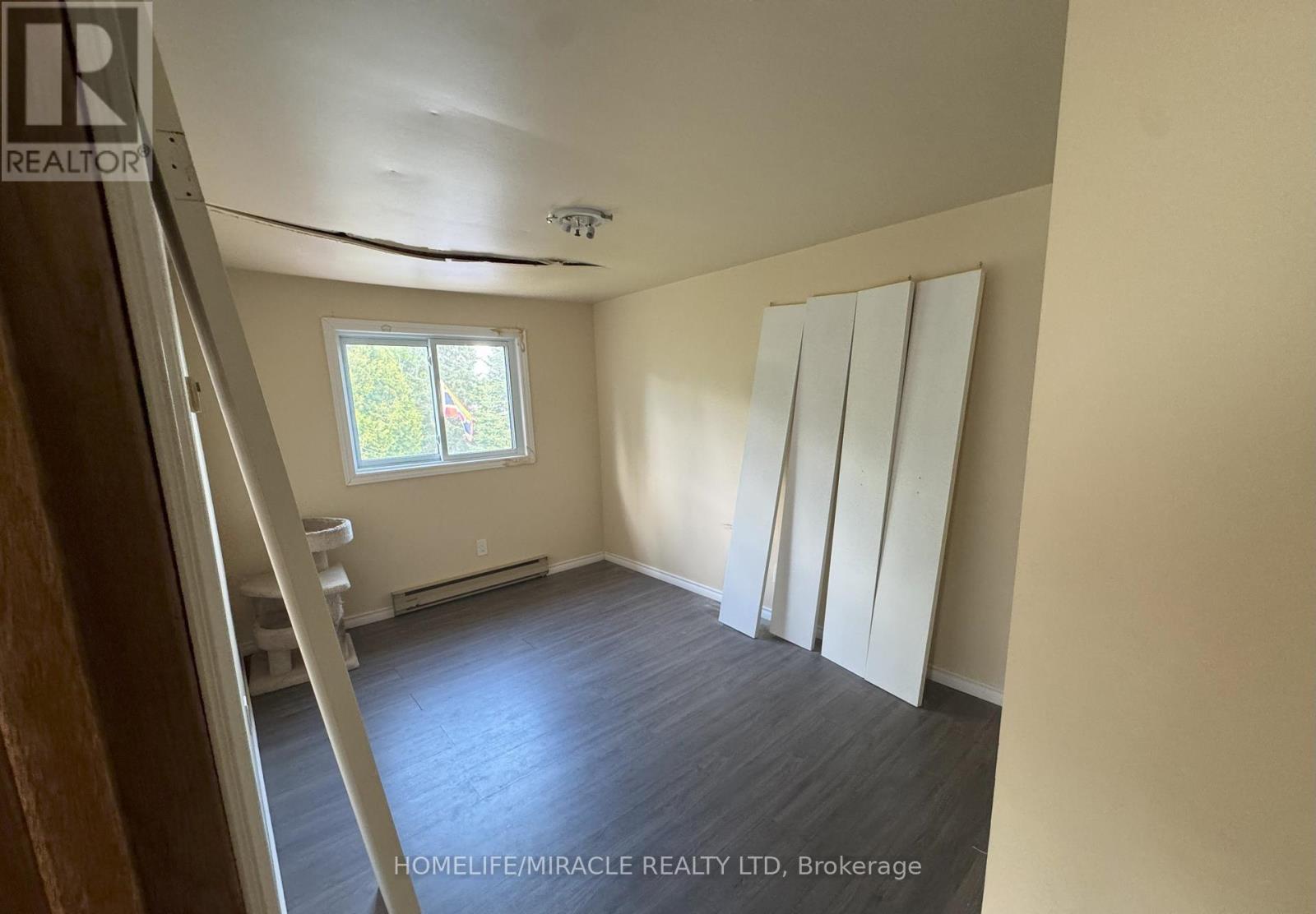 278 Barber Avenue, North Bay (Birchaven), Ontario  P1A 3G3 - Photo 12 - X12445118