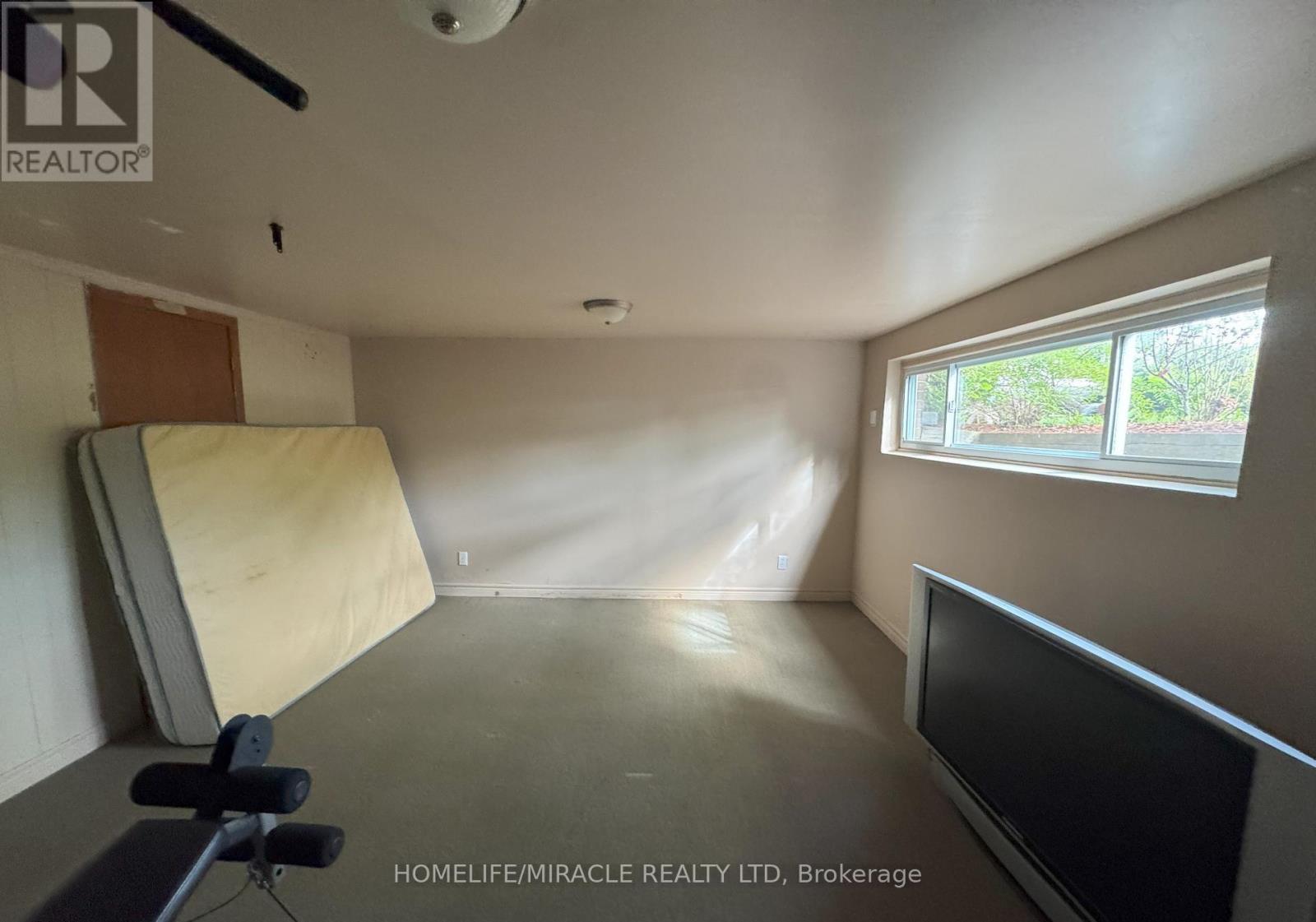 278 Barber Avenue, North Bay (Birchaven), Ontario  P1A 3G3 - Photo 16 - X12445118