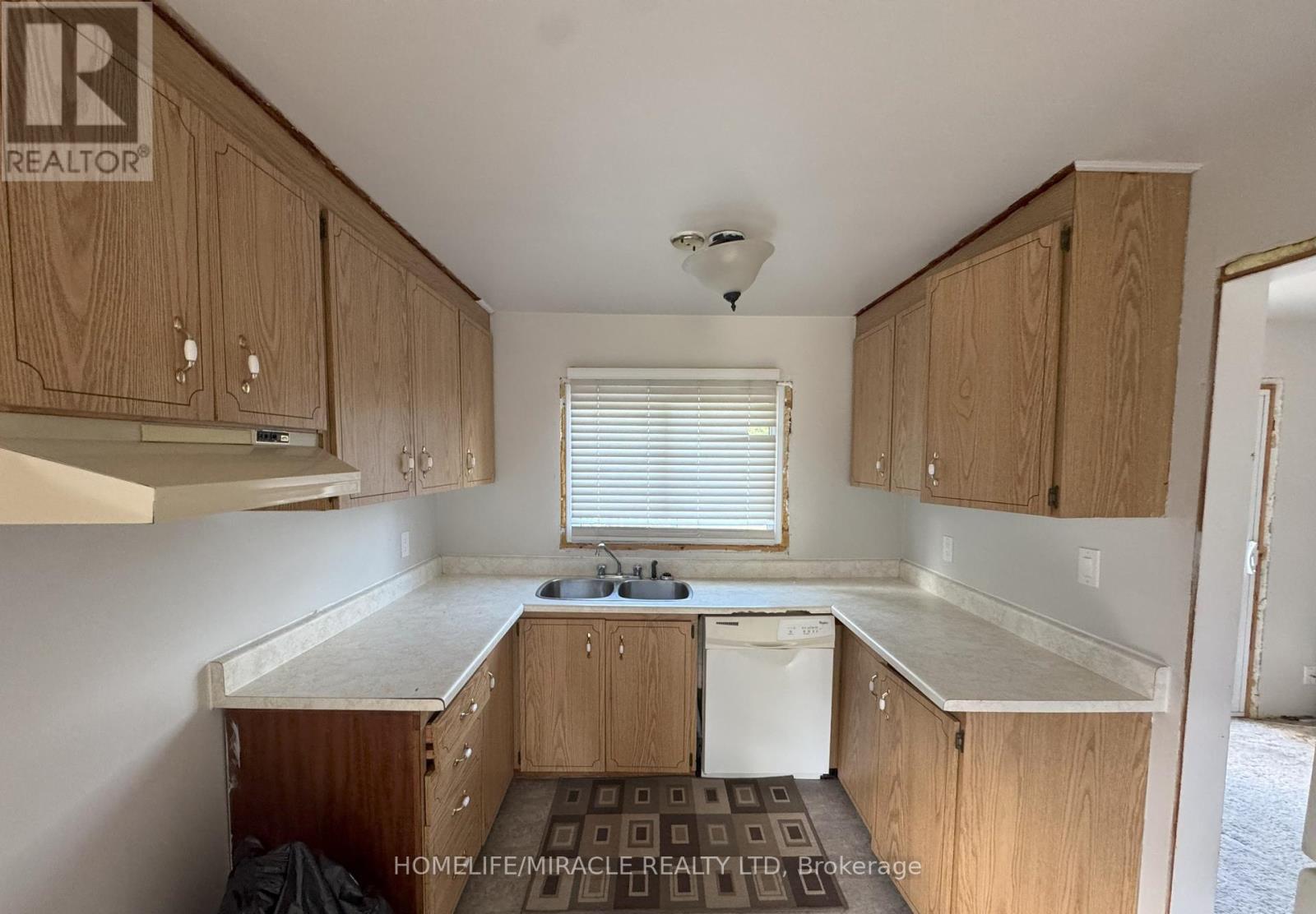 278 Barber Avenue, North Bay (Birchaven), Ontario  P1A 3G3 - Photo 5 - X12445118