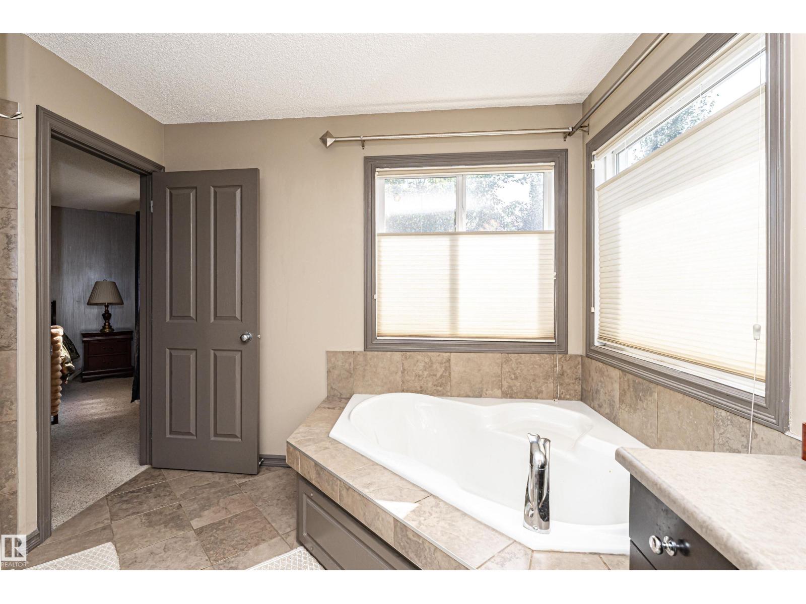 1440 Potter Greens Dr Nw, Edmonton, Alberta  T5T 1J8 - Photo 46 - E4460385