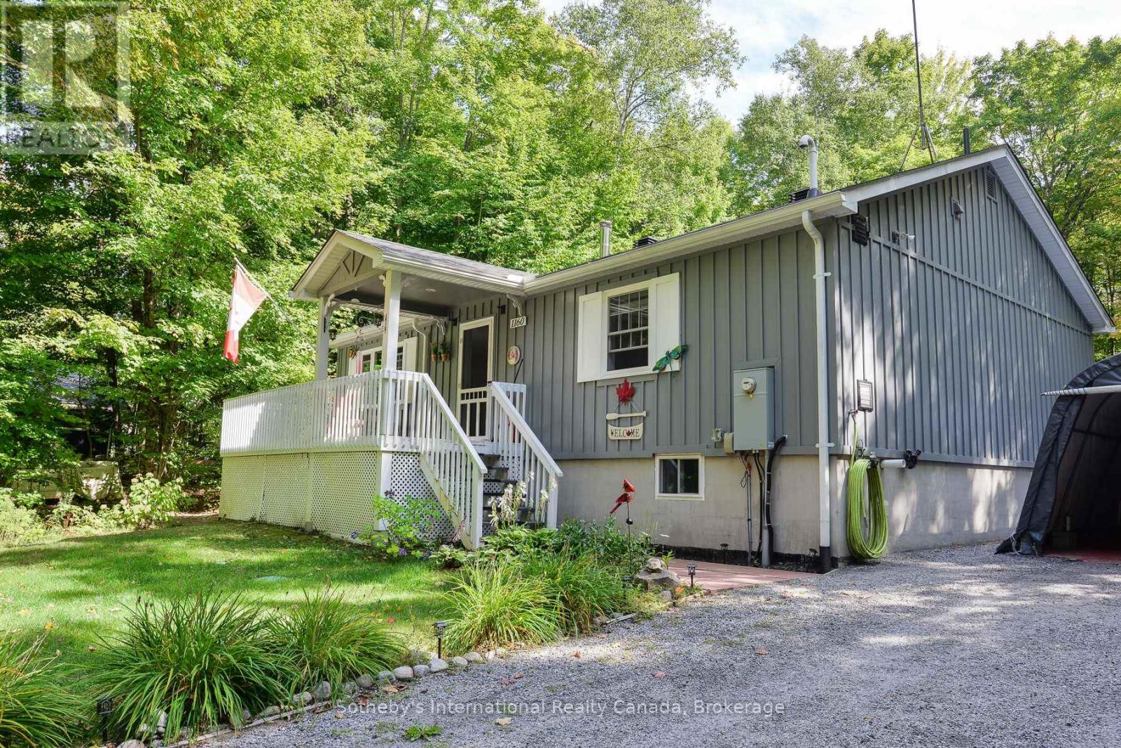 1160 Skeleton Lake Rd 2 Road, Muskoka Lakes (Watt), Ontario  P0B 1M0 - Photo 2 - X12400000