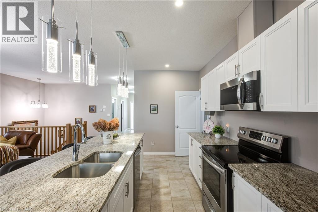 308 Fairway Road, Woodstock, Ontario  N4T 0A4 - Photo 17 - 40773916