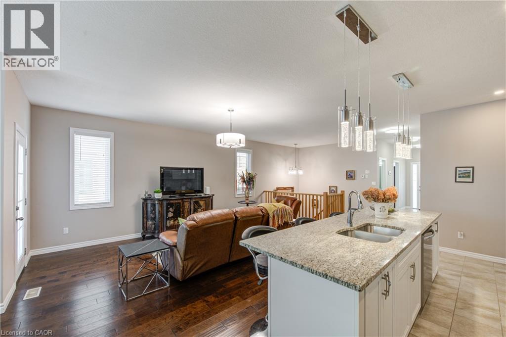 308 Fairway Road, Woodstock, Ontario  N4T 0A4 - Photo 18 - 40773916