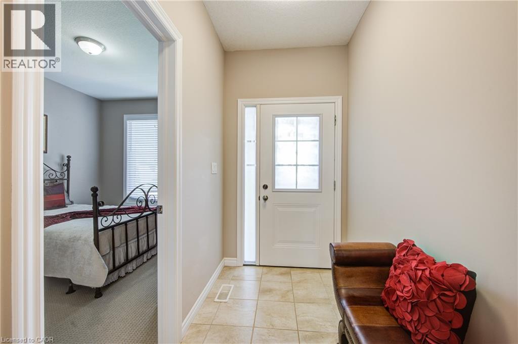 308 Fairway Road, Woodstock, Ontario  N4T 0A4 - Photo 5 - 40773916