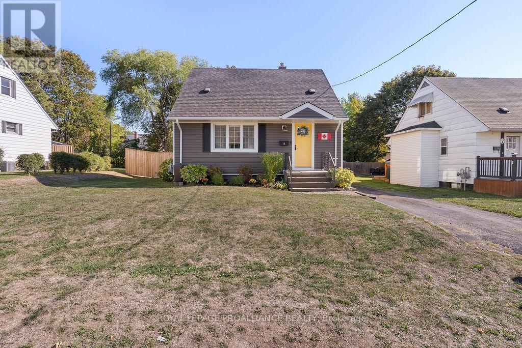 11 Fifth Street, Belleville, Ontario  K8N 4S2 - Photo 1 - X12445178