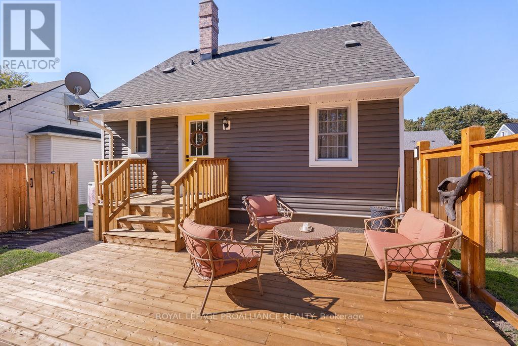 11 Fifth Street, Belleville, Ontario  K8N 4S2 - Photo 32 - X12445178