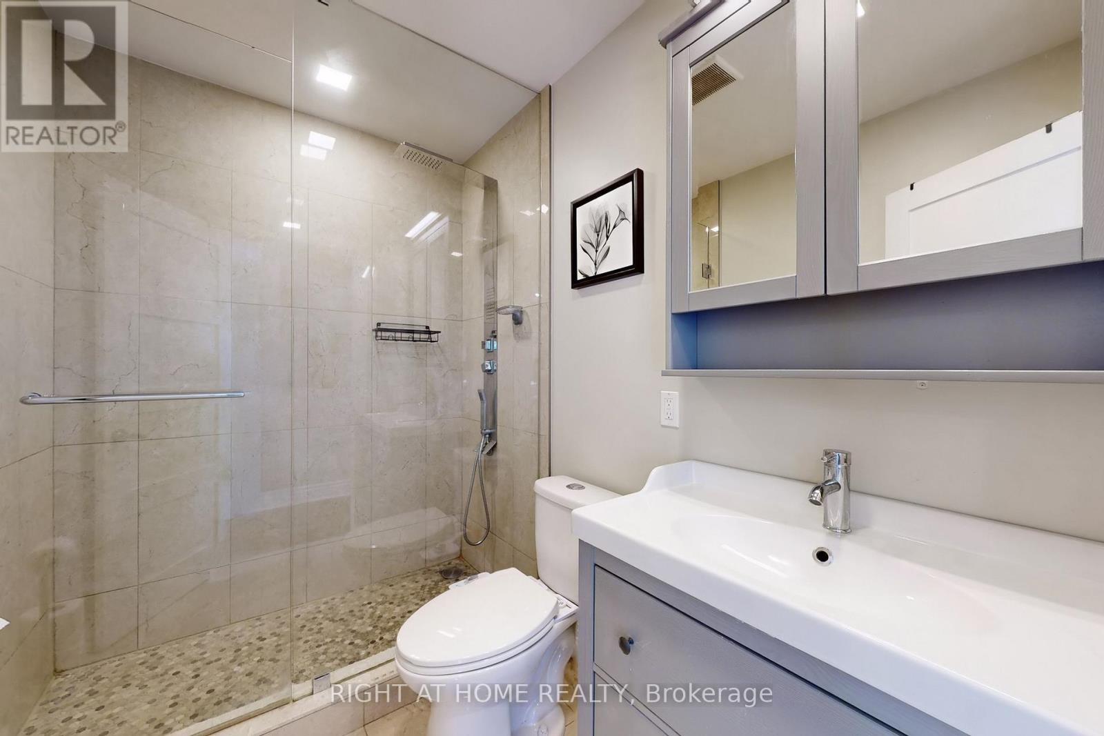 36 Juliet Crescent, Toronto (Keelesdale-Eglinton West), Ontario  M6M 1N4 - Photo 14 - W12445147