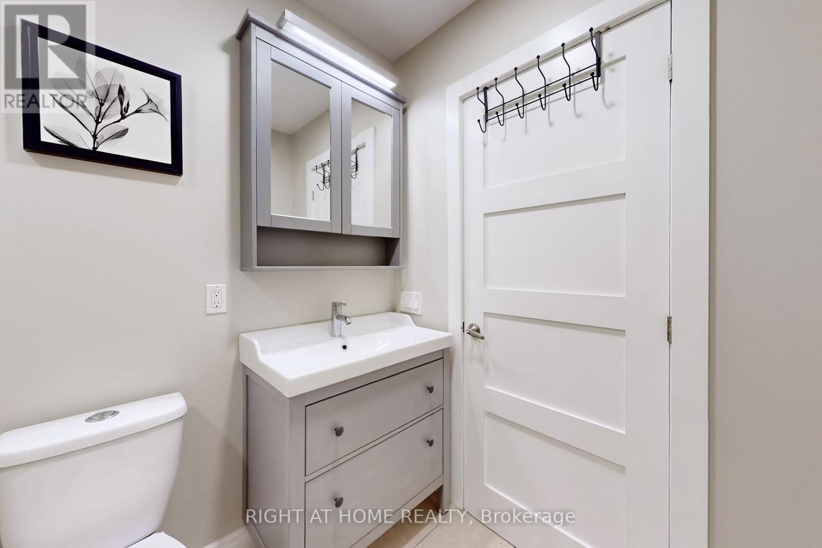 36 Juliet Crescent, Toronto (Keelesdale-Eglinton West), Ontario  M6M 1N4 - Photo 15 - W12445147