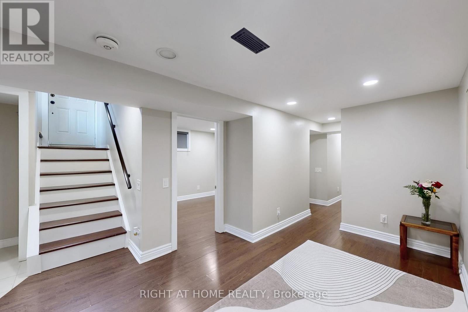 36 Juliet Crescent, Toronto (Keelesdale-Eglinton West), Ontario  M6M 1N4 - Photo 21 - W12445147