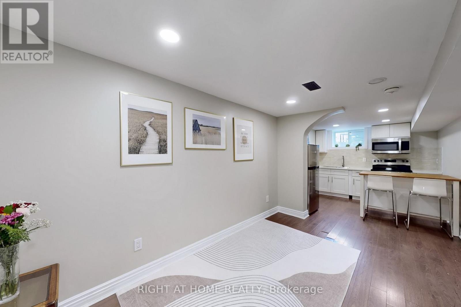 36 Juliet Crescent, Toronto (Keelesdale-Eglinton West), Ontario  M6M 1N4 - Photo 22 - W12445147