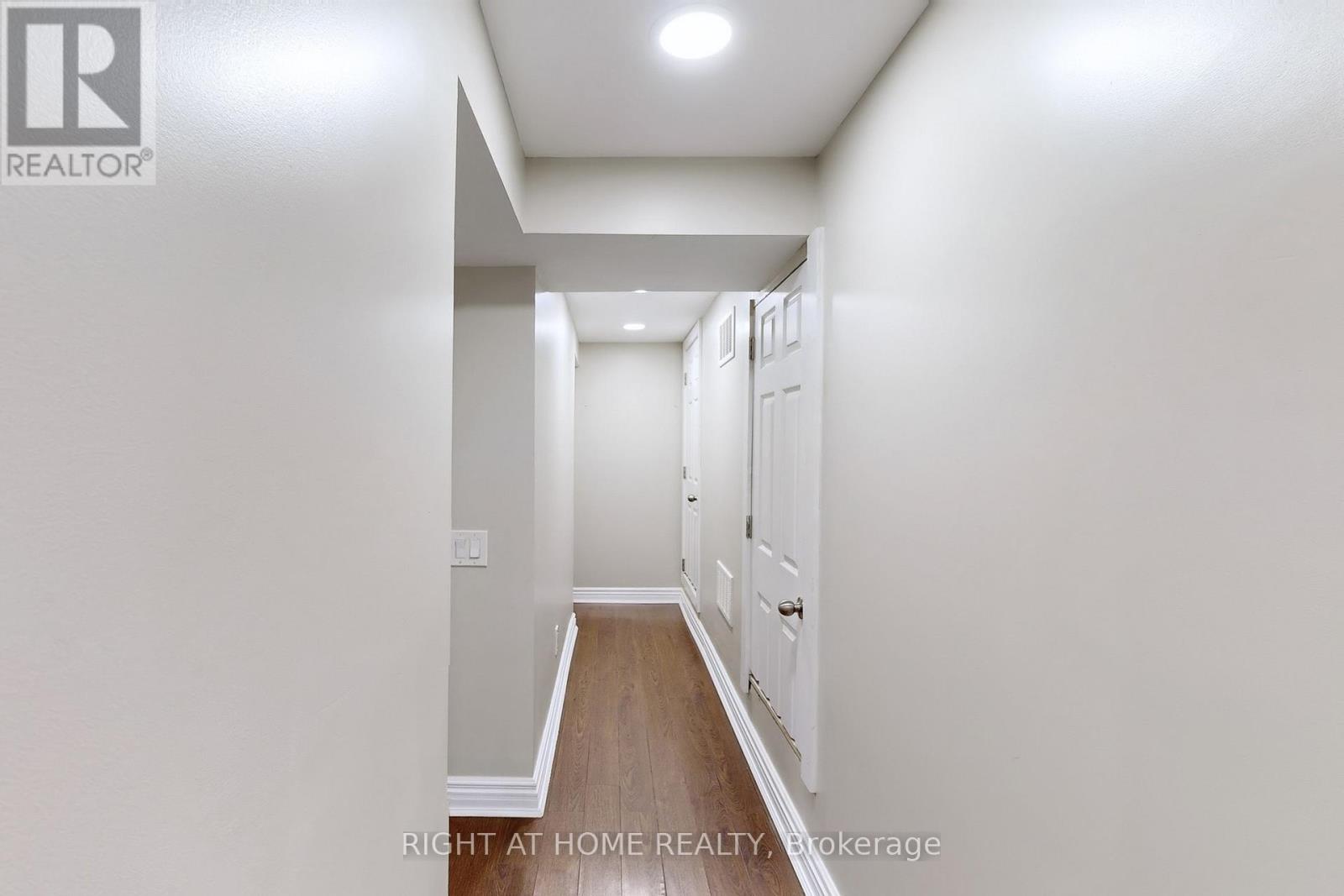 36 Juliet Crescent, Toronto (Keelesdale-Eglinton West), Ontario  M6M 1N4 - Photo 23 - W12445147