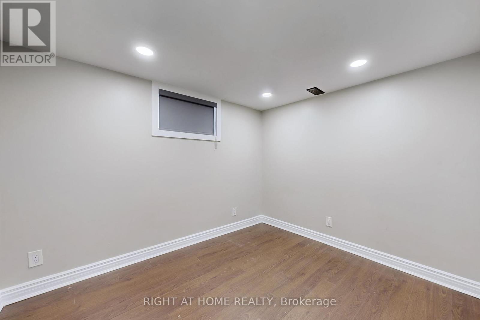 36 Juliet Crescent, Toronto (Keelesdale-Eglinton West), Ontario  M6M 1N4 - Photo 25 - W12445147