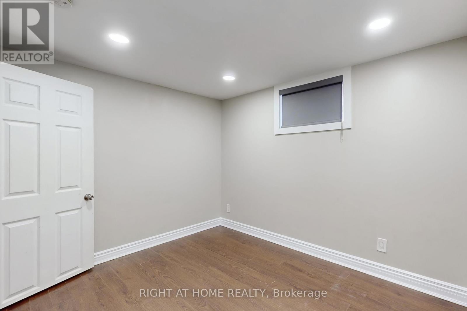 36 Juliet Crescent, Toronto (Keelesdale-Eglinton West), Ontario  M6M 1N4 - Photo 27 - W12445147