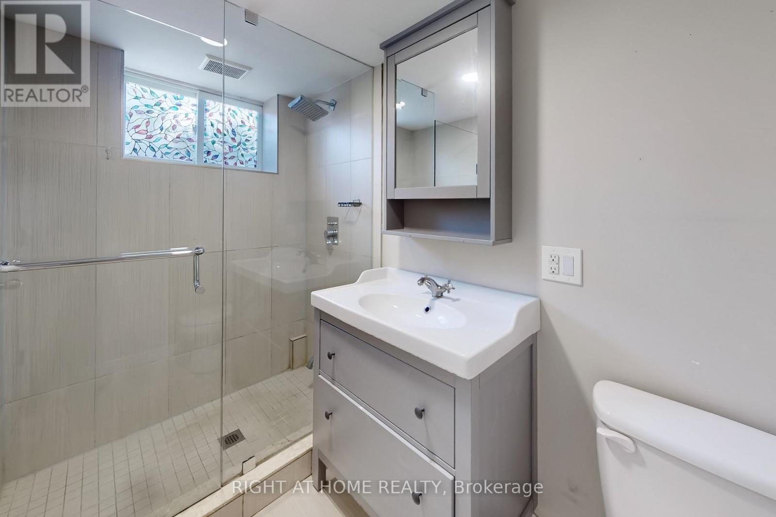 36 Juliet Crescent, Toronto (Keelesdale-Eglinton West), Ontario  M6M 1N4 - Photo 29 - W12445147